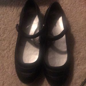 Sales size 3 shoes brand new